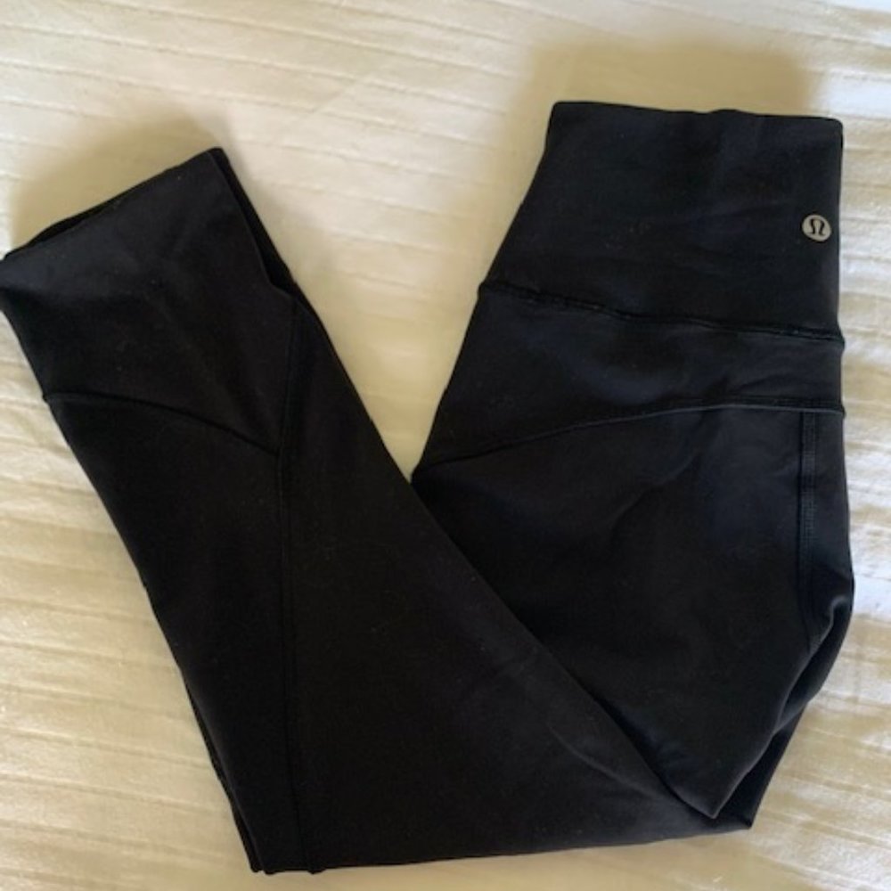 LULULEMON In movement Everlux crop